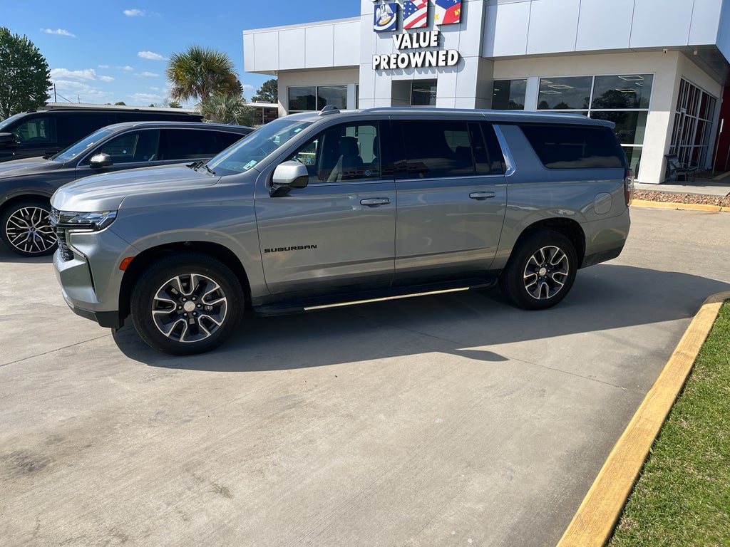 2023 Chevrolet Suburban 1500 LS