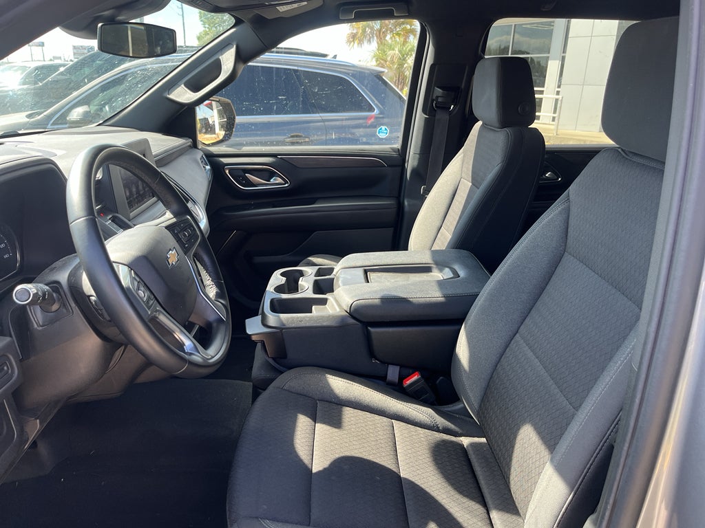 2023 Chevrolet Suburban 1500 LS