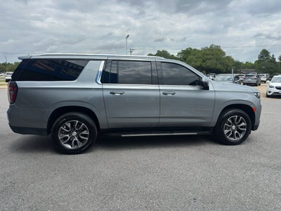 2023 Chevrolet Suburban LT