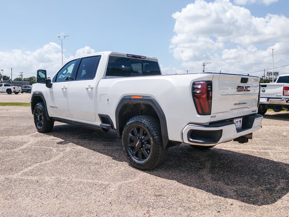 2024 GMC Sierra 2500 AT4