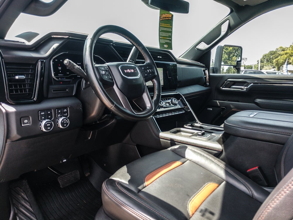 2024 GMC Sierra 2500 AT4