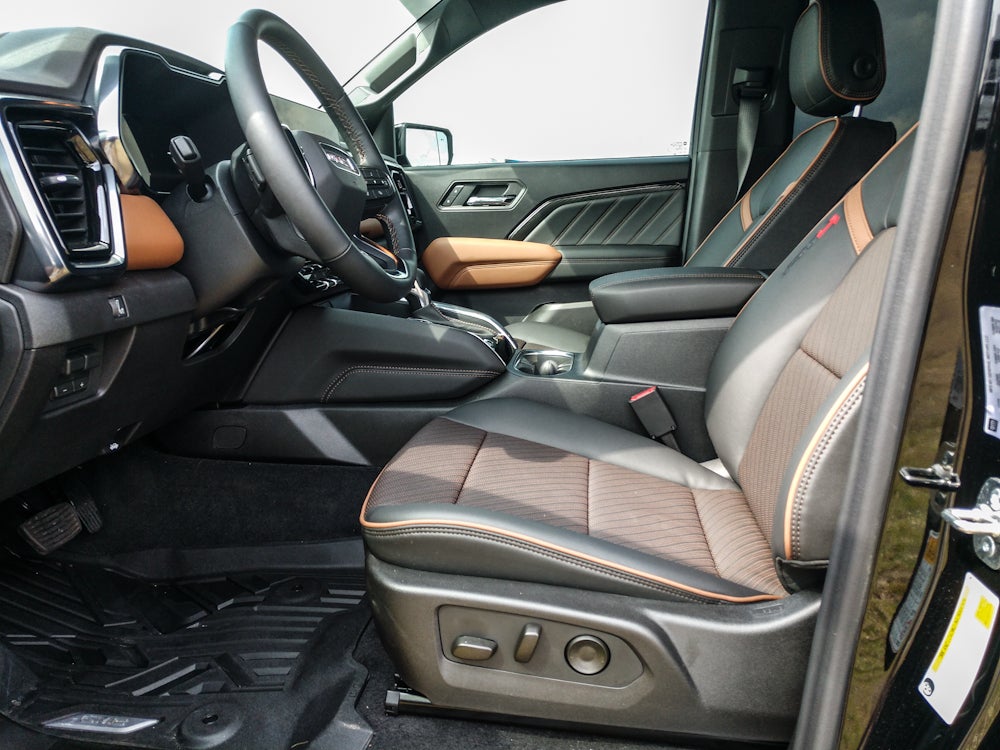 2026 GMC Canyon 4WD AT4