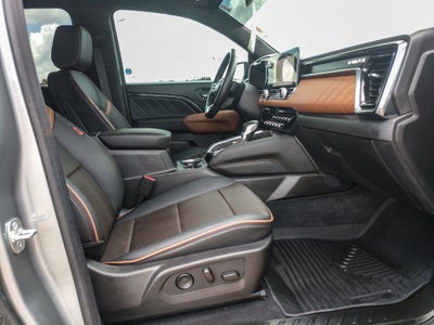 2025 GMC Canyon 4WD AT4