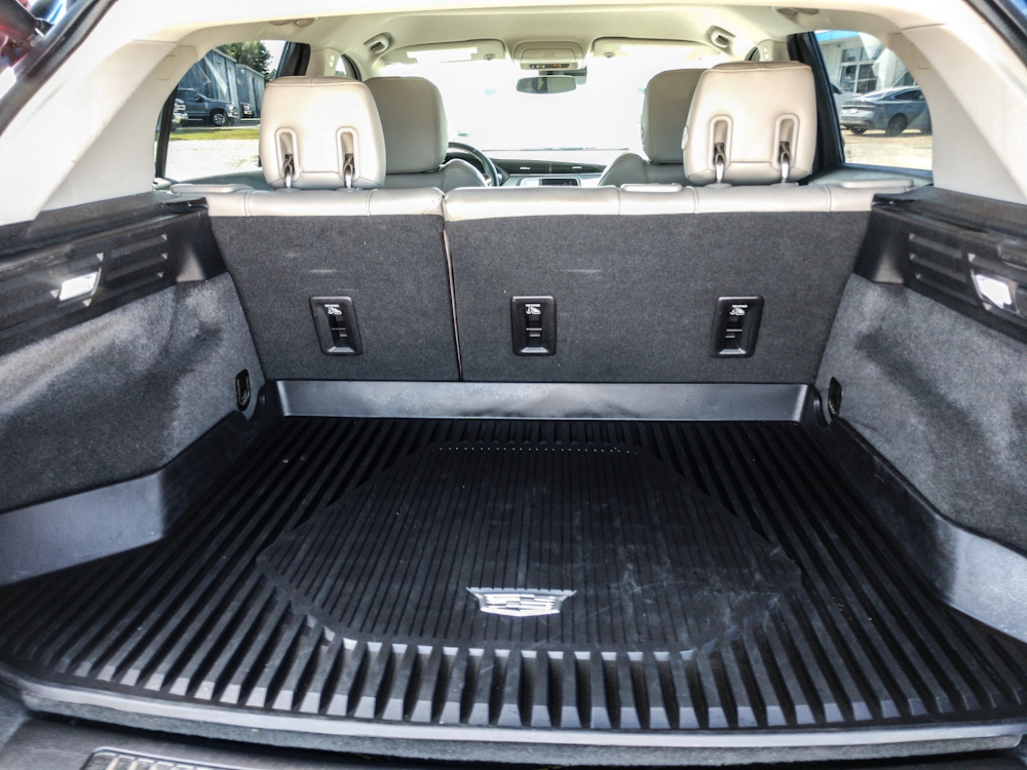 2019 Cadillac XT4 FWD Premium Luxury