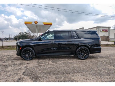 2022 Cadillac Escalade ESV Sport