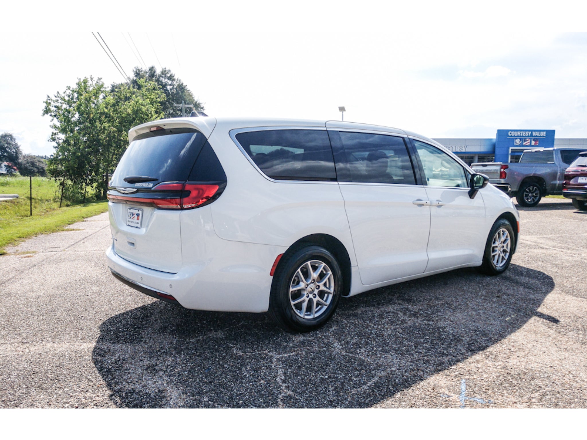 2024 Chrysler Pacifica Touring L