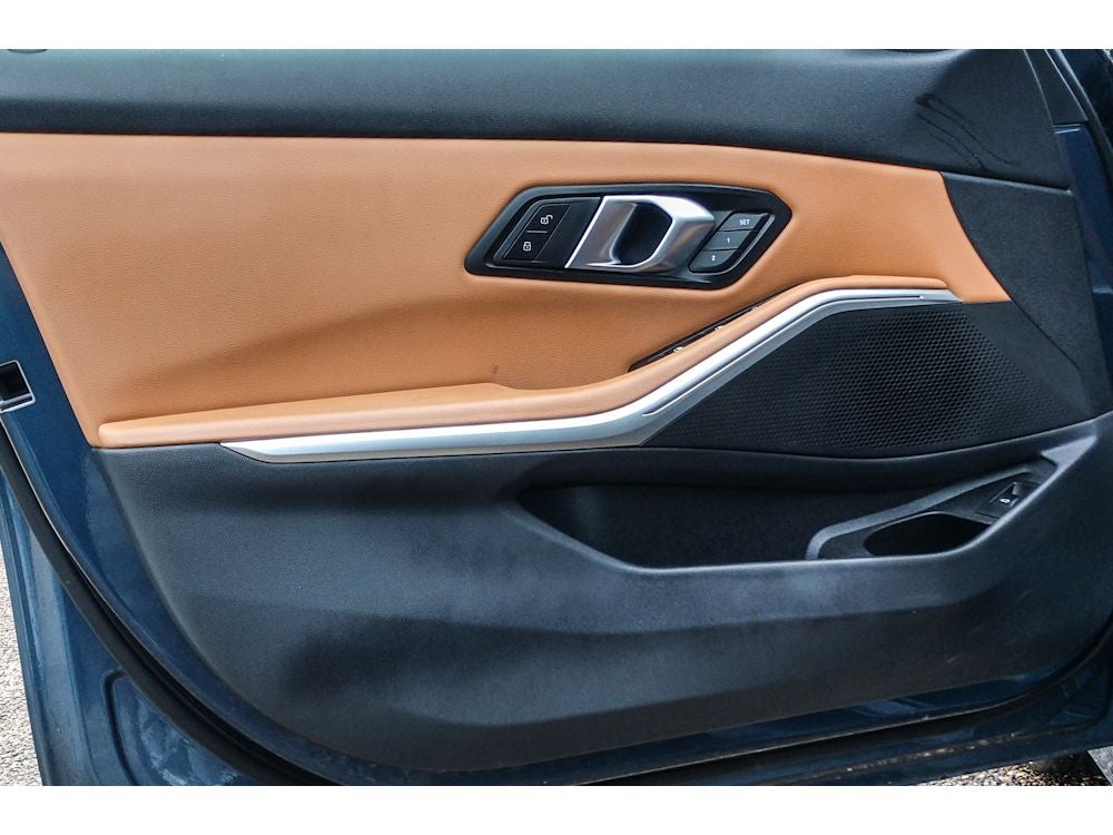 2025 BMW 3 series 330i