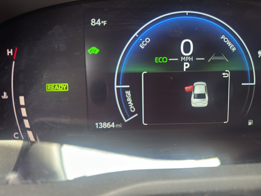 2025 Toyota Camry Hybrid SE