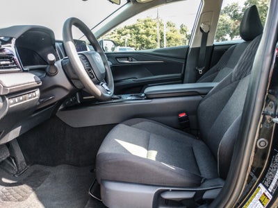 2026 Toyota Camry Hybrid LE