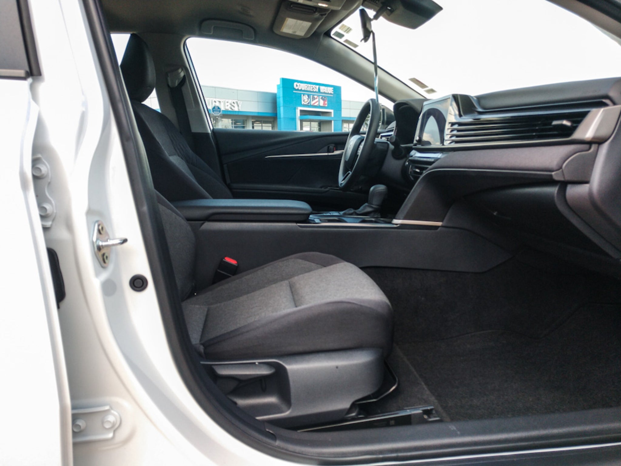 2026 Toyota Camry Hybrid LE