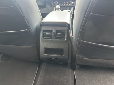 2025 Mitsubishi Outlander Base