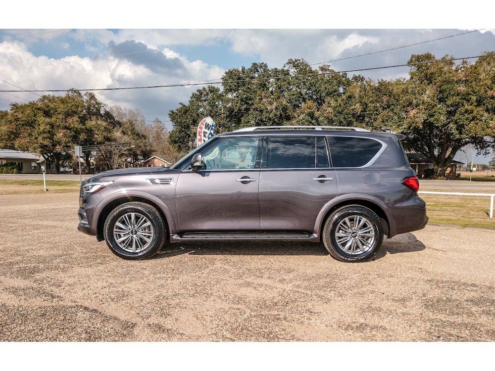 2024 INFINITI QX80 LUXE