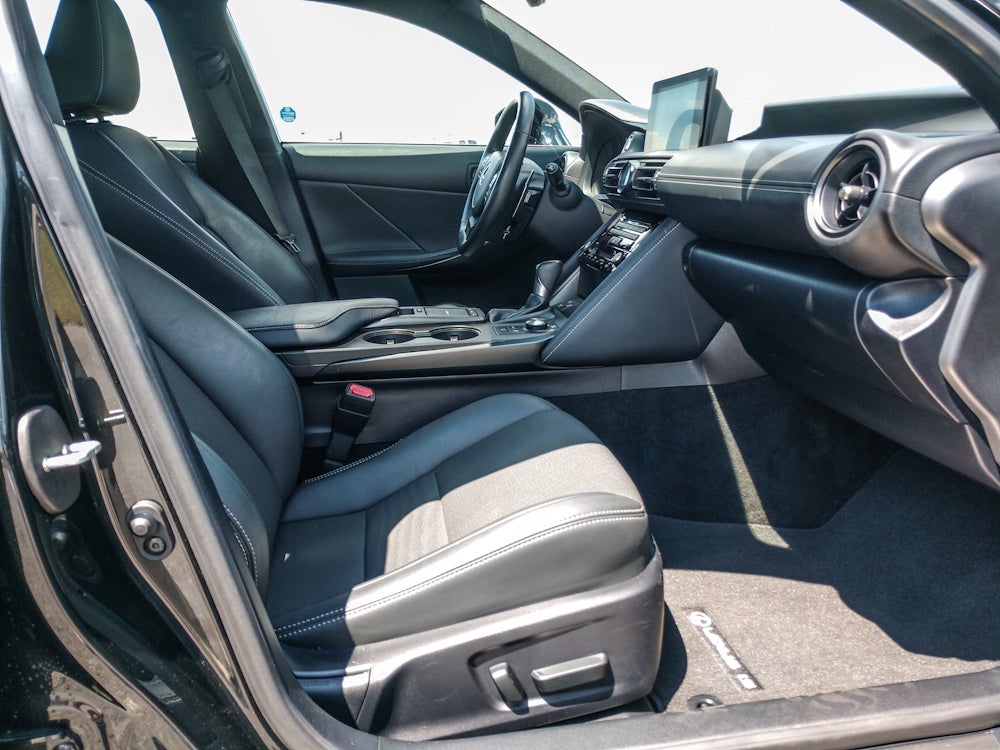 2023 Lexus IS 300 Premium