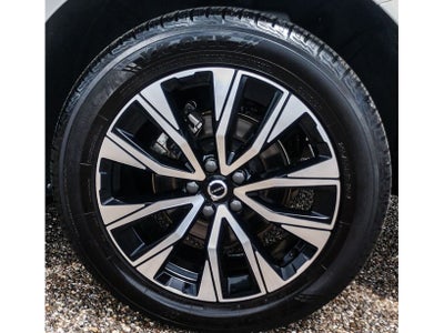 2023 Volvo XC60 B5 Plus Dark Theme