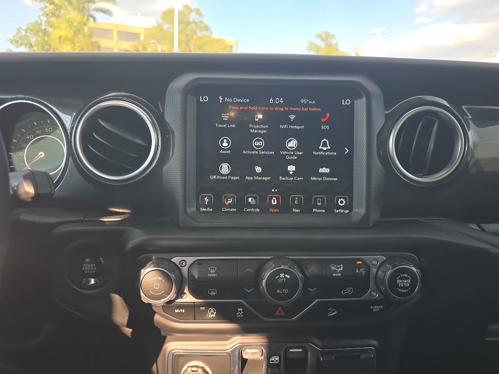 2020 Jeep Wrangler Sahara Altitude