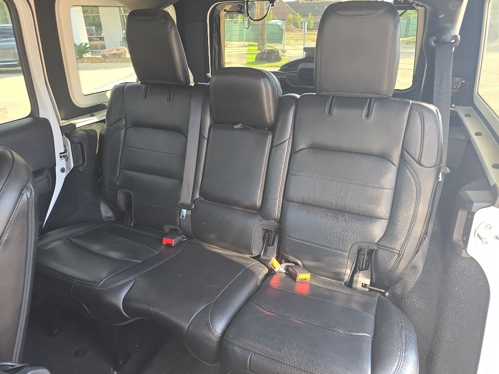 2020 Jeep Wrangler Sahara Altitude