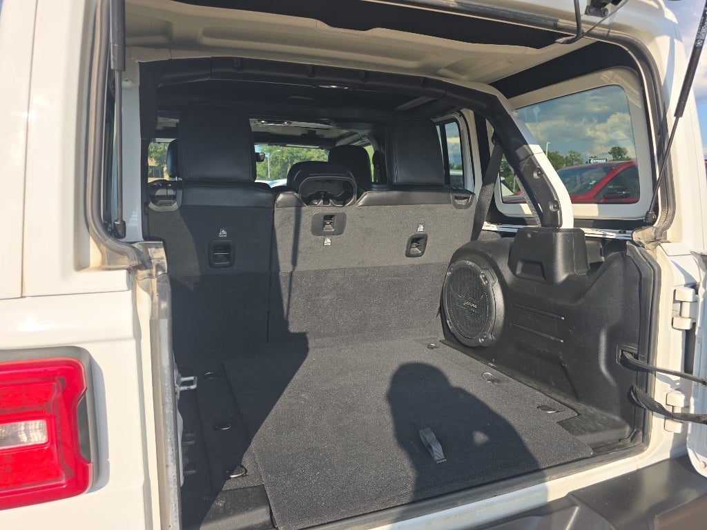 2020 Jeep Wrangler Sahara Altitude