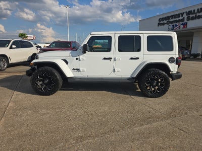 2020 Jeep Wrangler Sahara Altitude