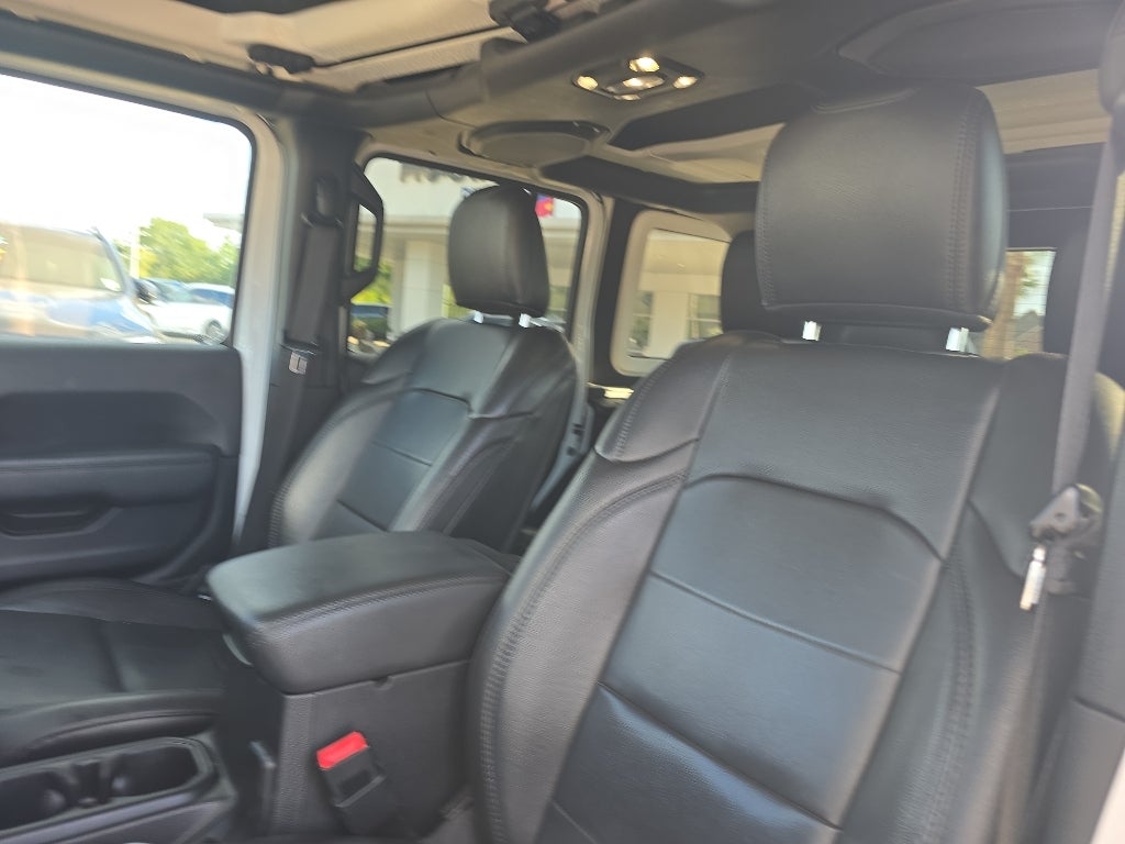 2020 Jeep Wrangler Sahara Altitude
