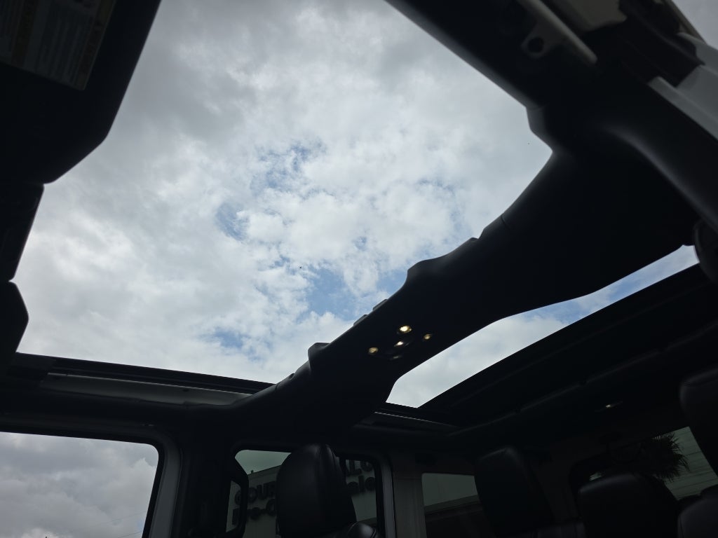 2019 Jeep Wrangler Sahara