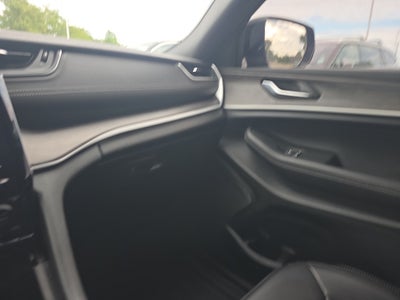 2025 Jeep Grand Cherokee L Limited Black-Out