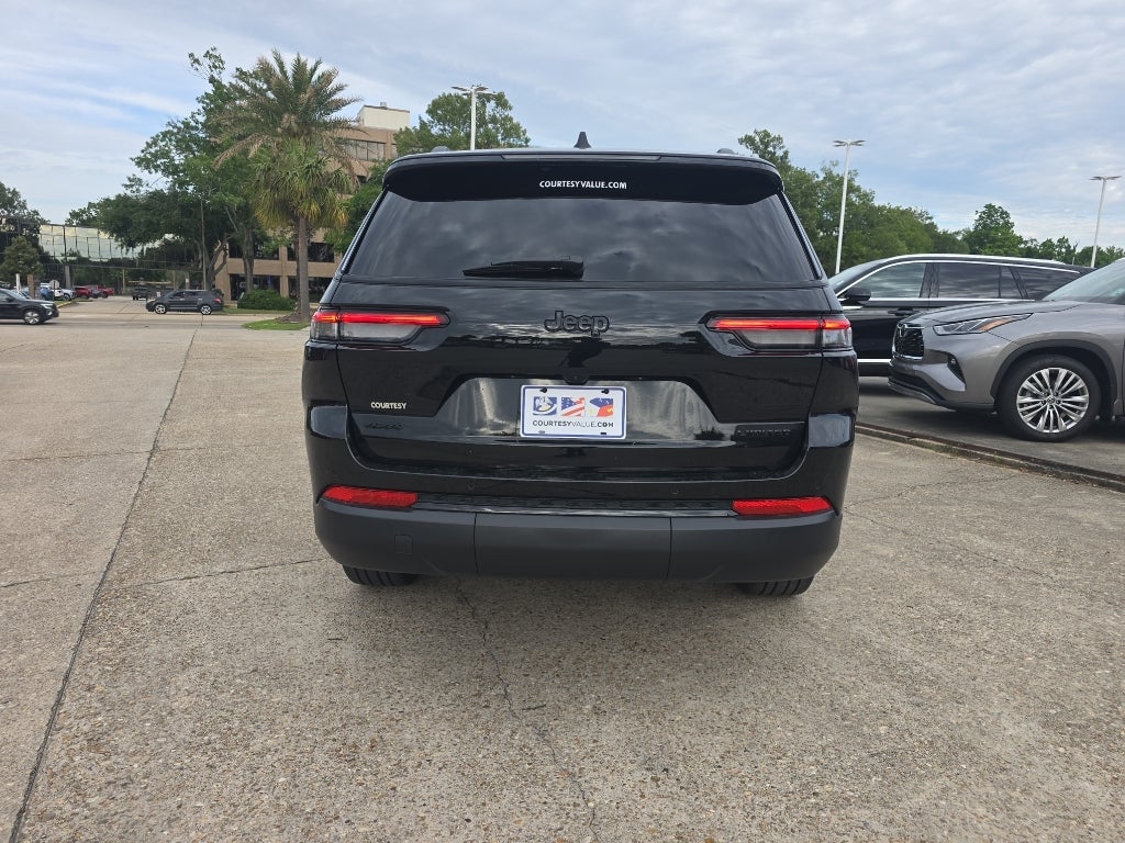 2025 Jeep Grand Cherokee L Limited Black-Out