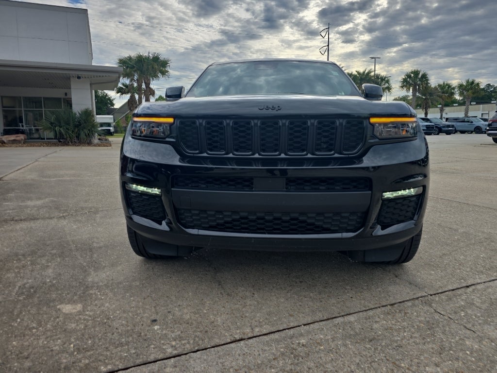 2025 Jeep Grand Cherokee L Limited Black-Out