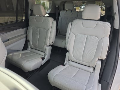 2022 Jeep Grand Cherokee L Overland