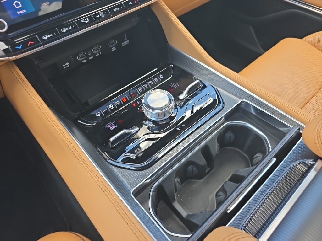 2025 Jeep Grand Wagoneer L Series III Obsidian