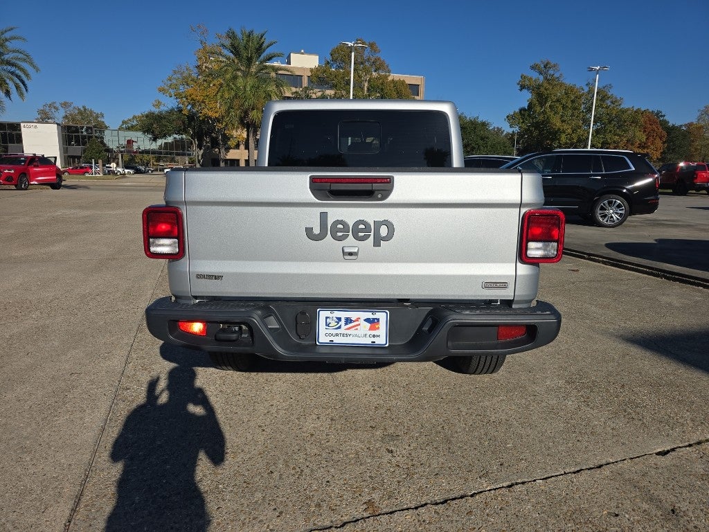 2023 Jeep Gladiator Overland