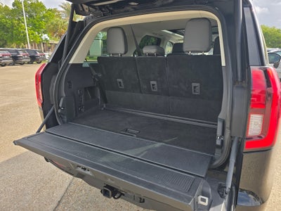 2025 Ford Expedition Active BLACKOUT 22s