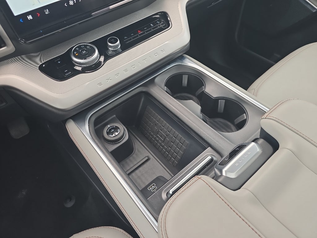 2025 Ford Expedition Active Bucket Seats