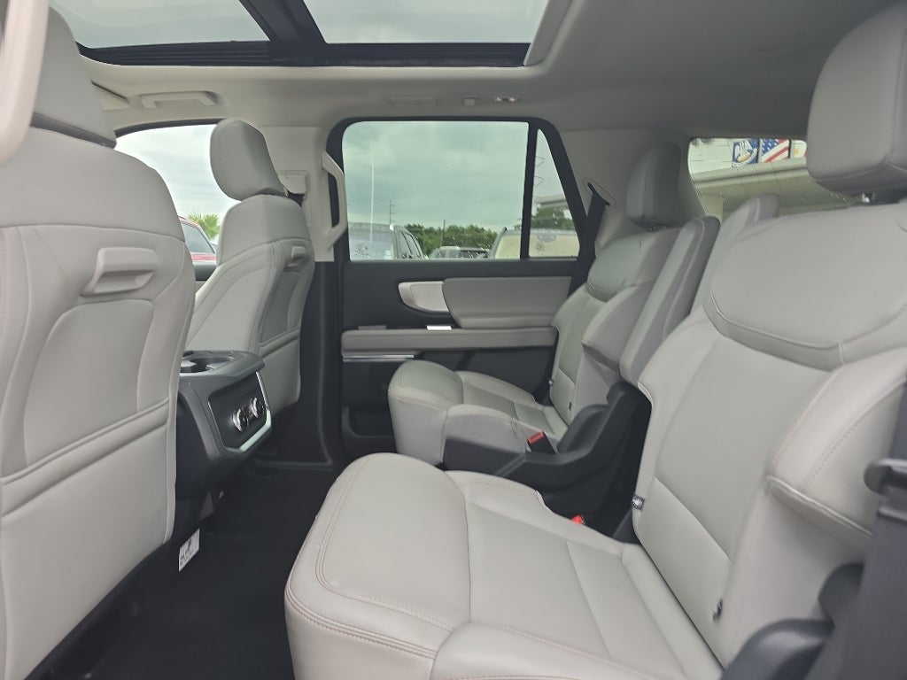 2025 Ford Expedition Active Bucket Seats