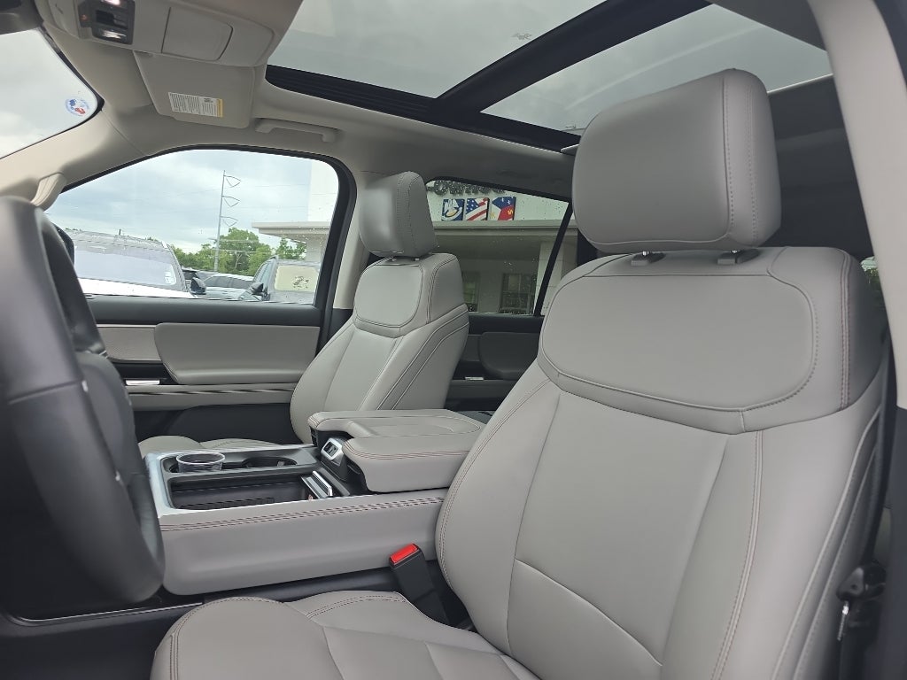 2025 Ford Expedition Active Bucket Seats