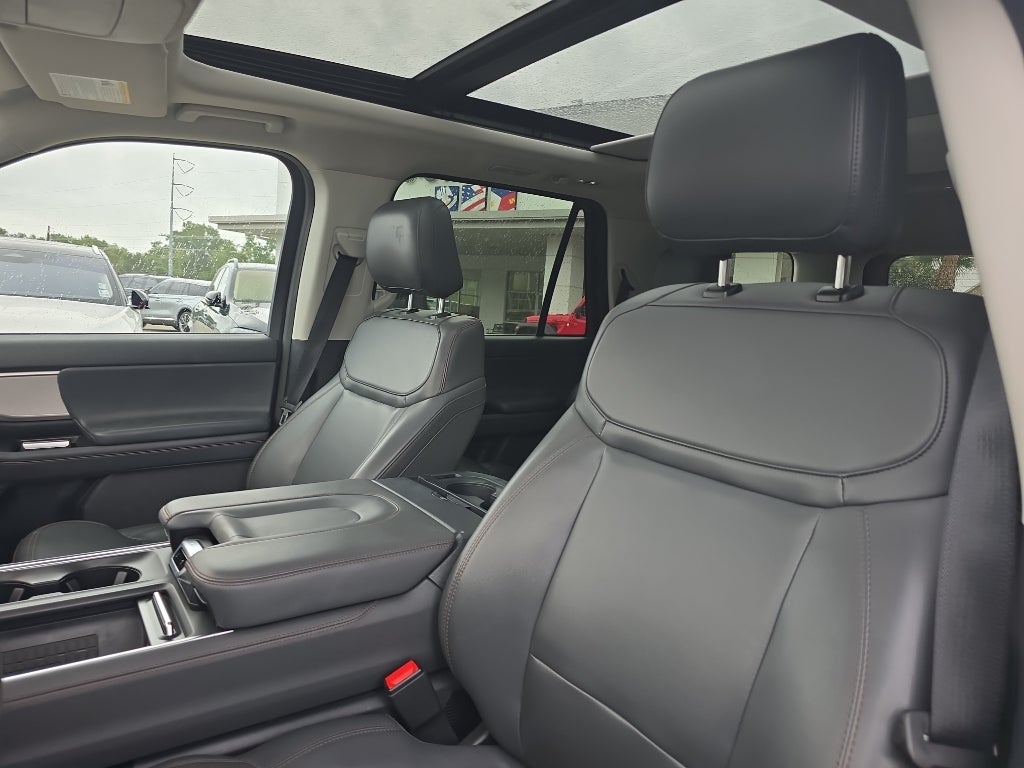2025 Ford Expedition Active Bucket Seats