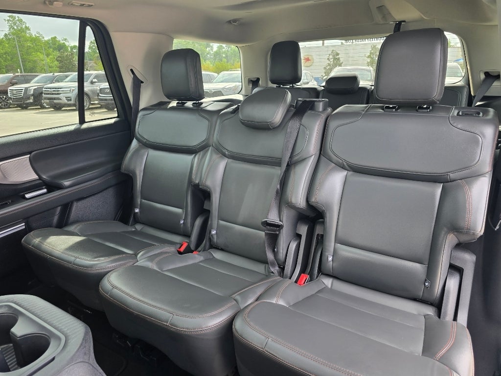 2025 Ford Expedition Active BLACKTOP 24