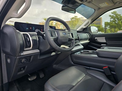 2025 Ford Expedition Active BLACKTOP 24