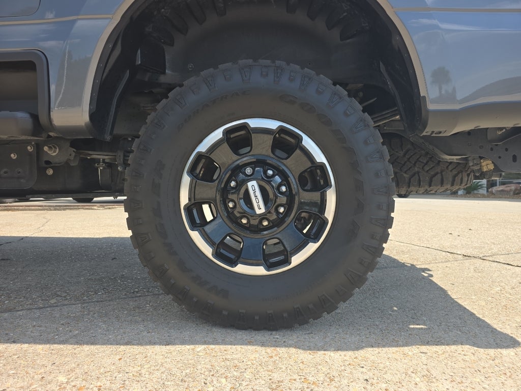 2025 Ford F-250 Super Duty Platinum Tremor