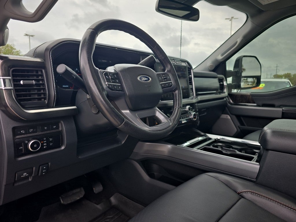 2024 Ford F-250 ULTIMATE LARIAT HO