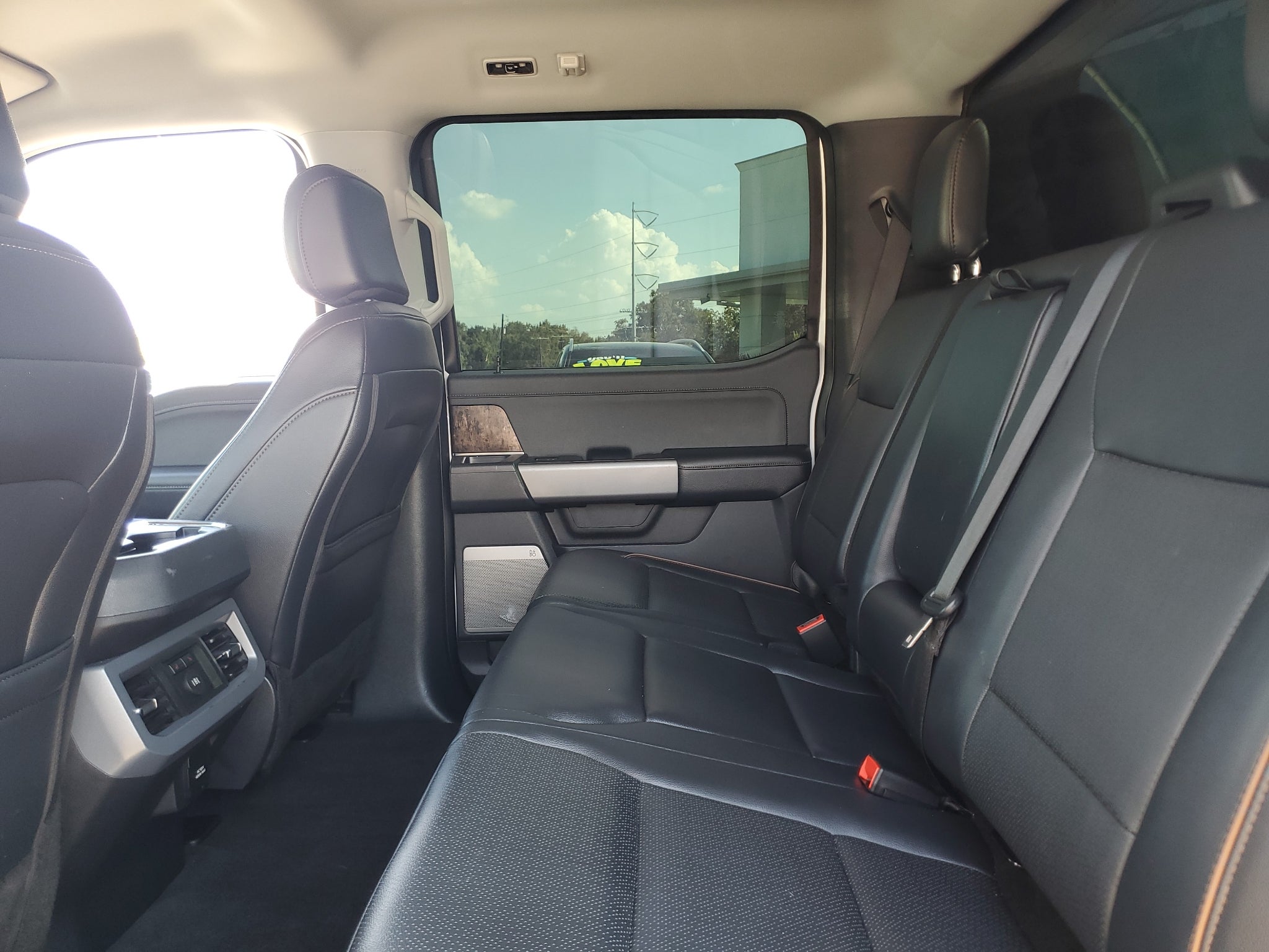 2025 Ford F-250 Super Duty LARIAT TREMOR HO 38s