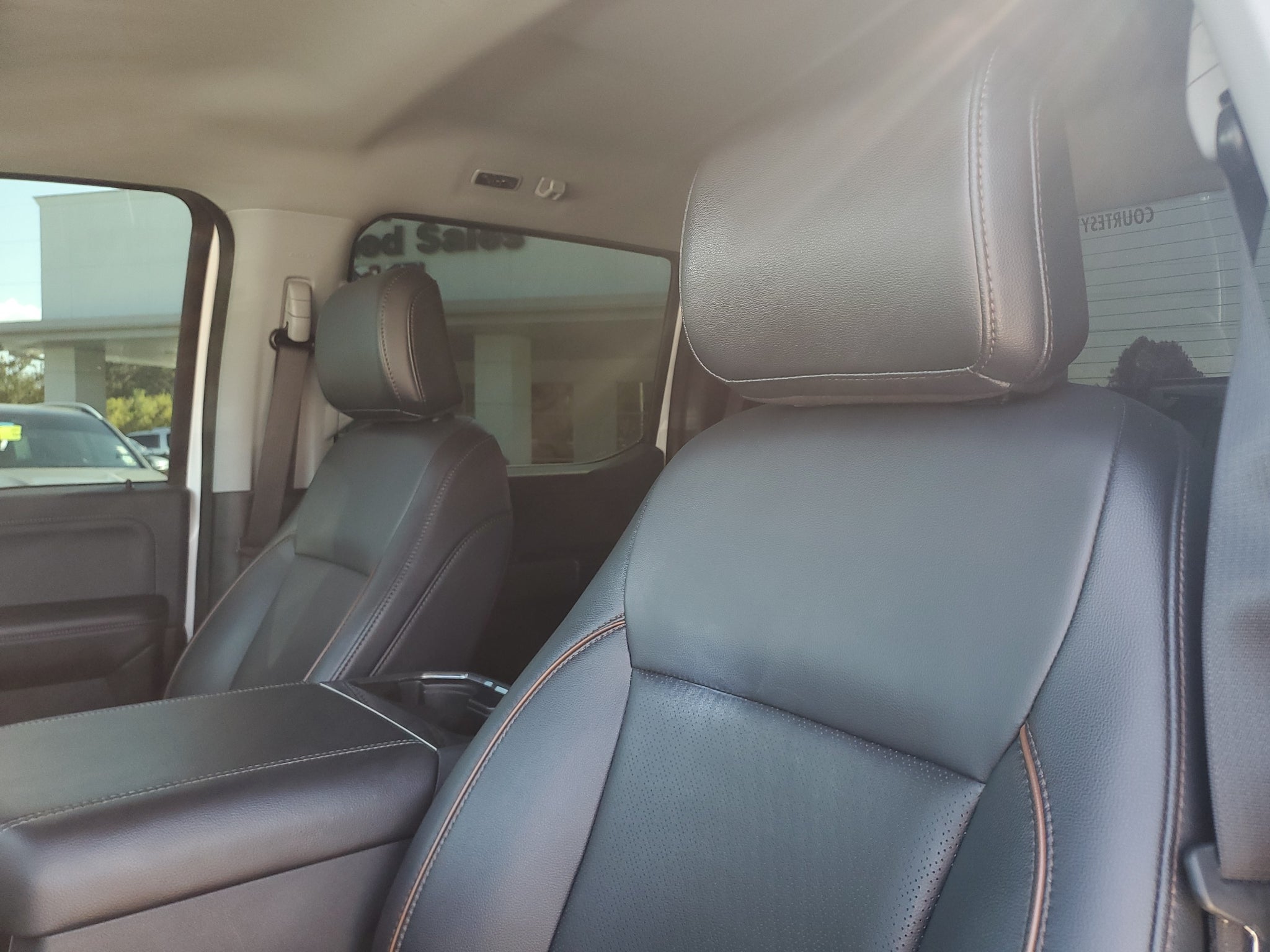 2025 Ford F-250 Super Duty LARIAT TREMOR HO 38s