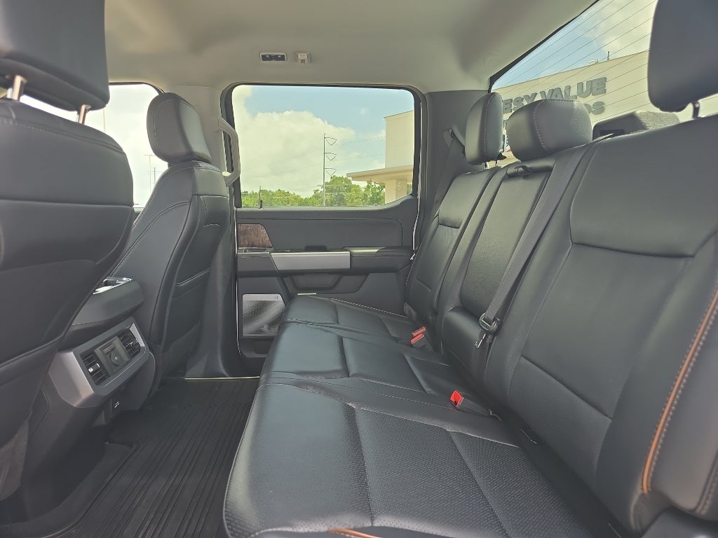 2025 Ford F-250 Super Duty LARIAT TREMOR HO
