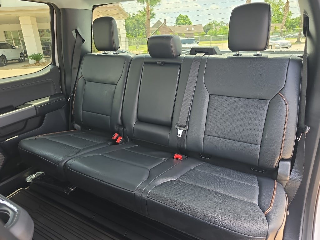 2025 Ford F-250 Super Duty LARIAT TREMOR HO