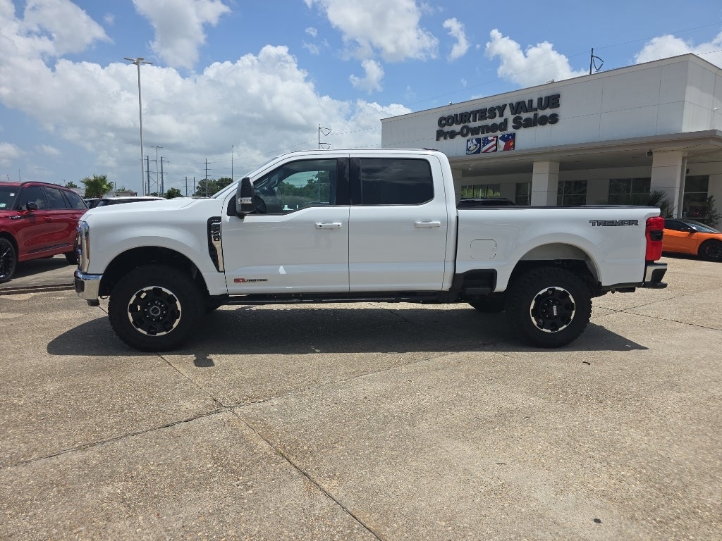 2025 Ford F-250 Super Duty LARIAT TREMOR HO