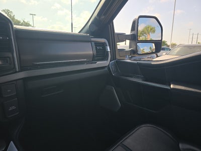2026 Ford F-250 Super Duty Platinum 37s