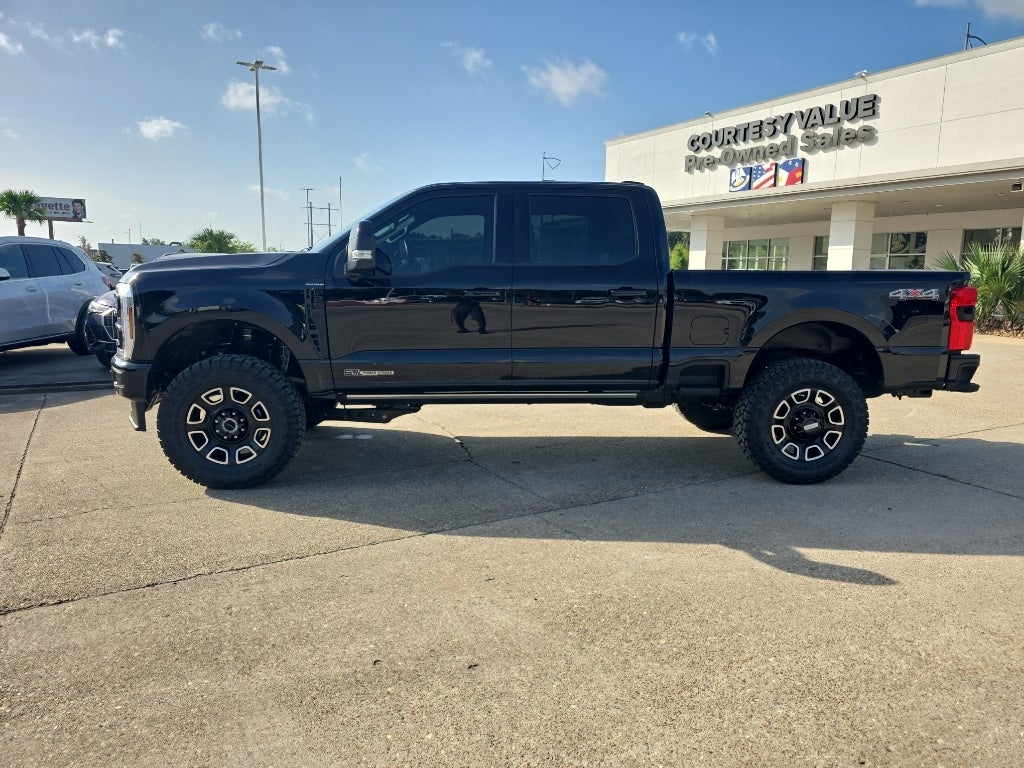 2026 Ford F-250 Super Duty Platinum 37s