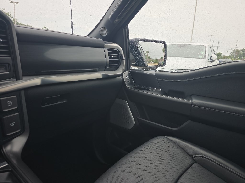 2025 Ford F-150 LARIAT SPORT BLACK-OUT
