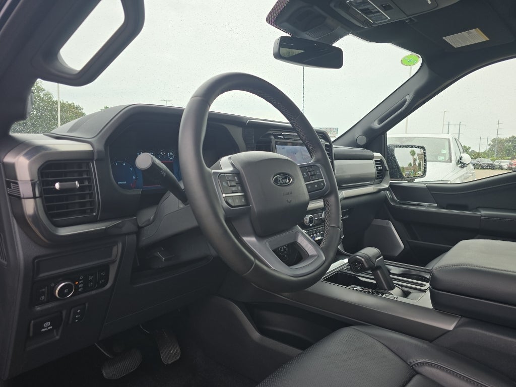 2025 Ford F-150 LARIAT SPORT BLACK-OUT