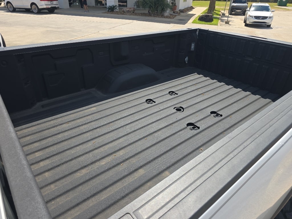 2024 Chevrolet Silverado High Country