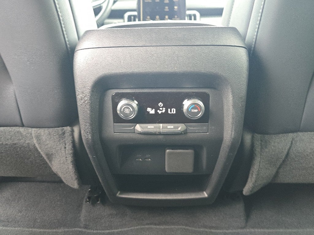 2025 GMC Acadia AWD Elevation Premium Package